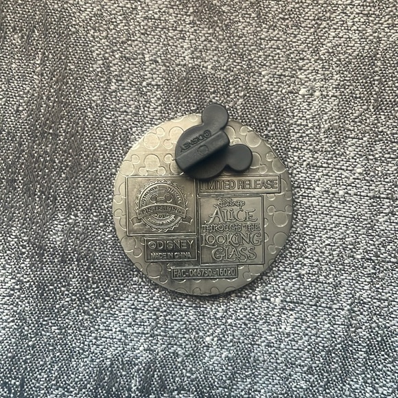 Alice Through the Looking Glass Mystery Collection - White Rabbit Pin - Picture 3 of 4